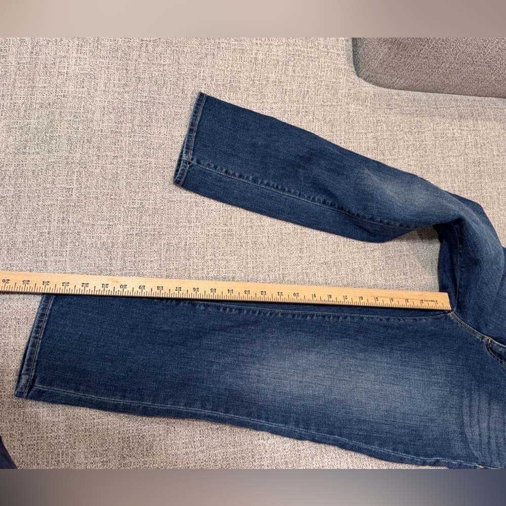 Lands’ End Mid Rise Crop Blue Denim Jeans Sz 4 - Picture 9 of 12